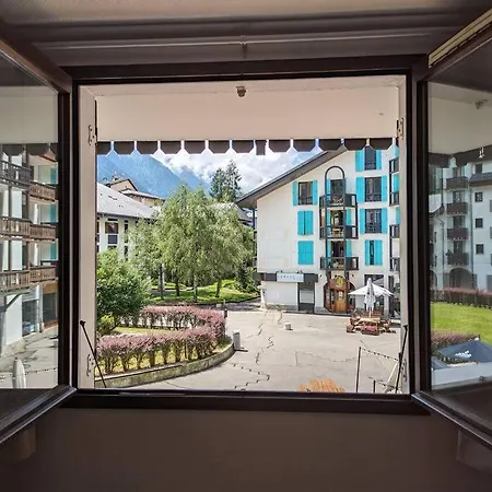 Spacious Flat With Private Parking Daire *