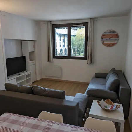 Spacious Flat With Private Parking * Шамони